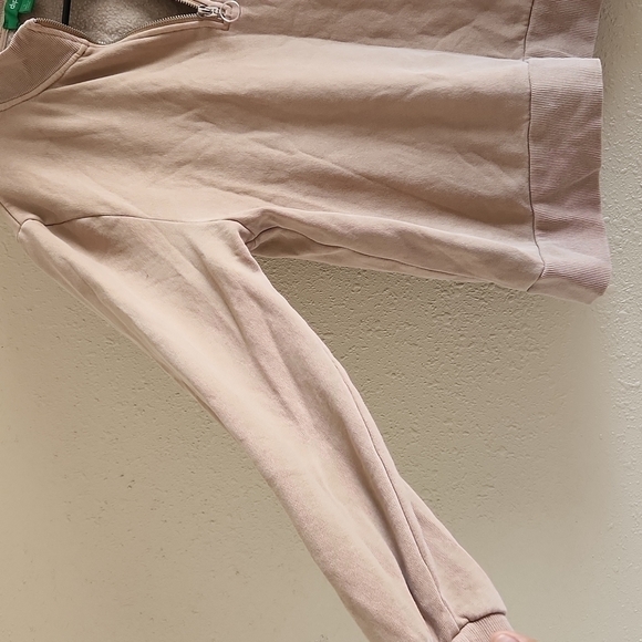 dip Crop Sweater - Picture 3 of 4